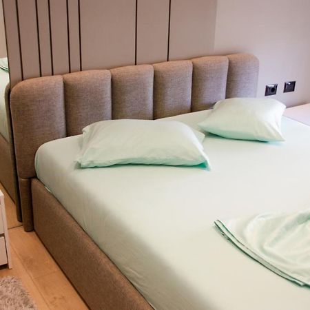 Roza'S Apartment Tirana Center ภายนอก รูปภาพ