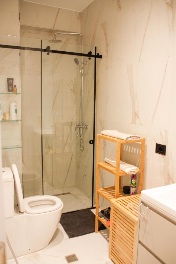 Roza'S Apartment Tirana Center ภายนอก รูปภาพ