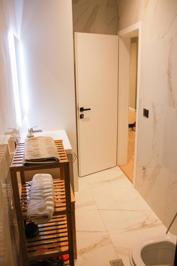 Roza'S Apartment Tirana Center ภายนอก รูปภาพ