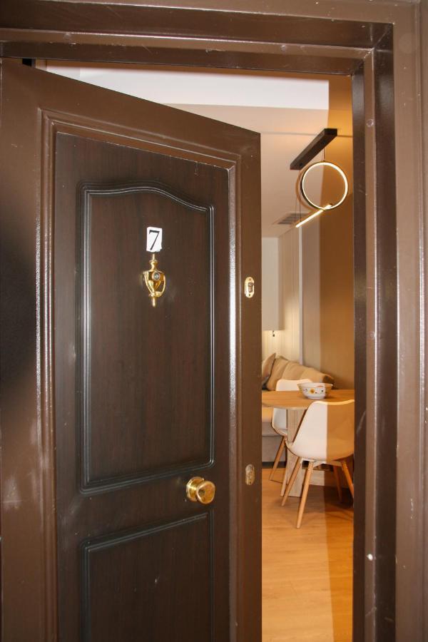 Roza'S Apartment Tirana Center ภายนอก รูปภาพ
