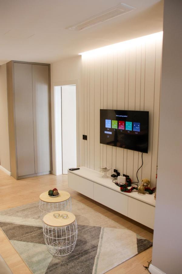 Roza'S Apartment Tirana Center ภายนอก รูปภาพ